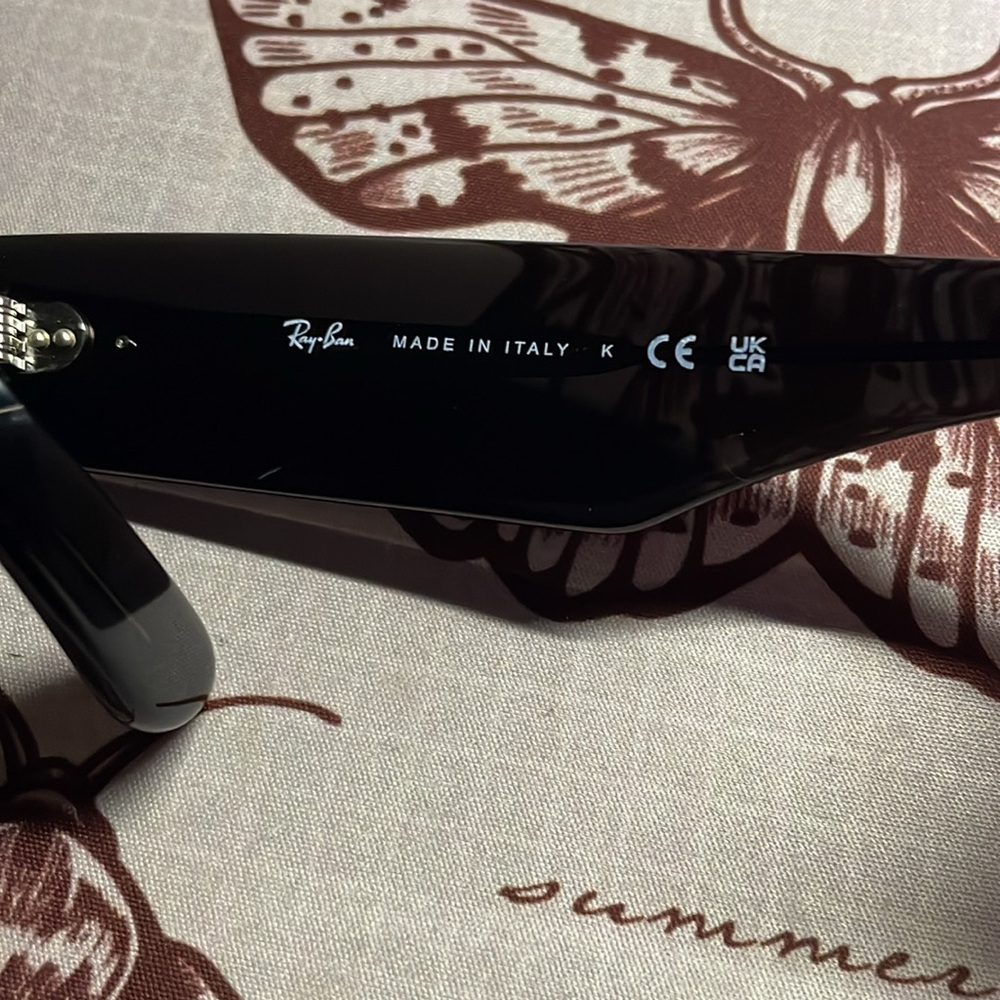 Ray-ban mega wayfarer women’s sunglasses - Picture 3 of 4